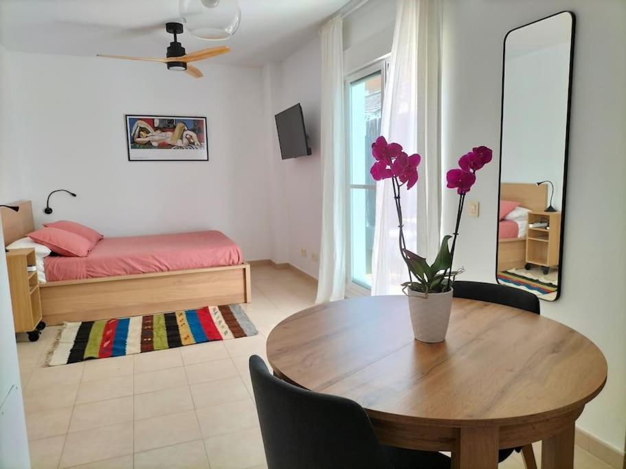 Estudio 52 Malaga Centrico Parking Gratuito Appartement Buitenkant foto